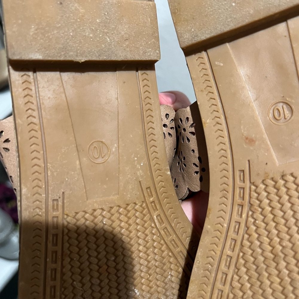Sandals - Picture 2 of 2